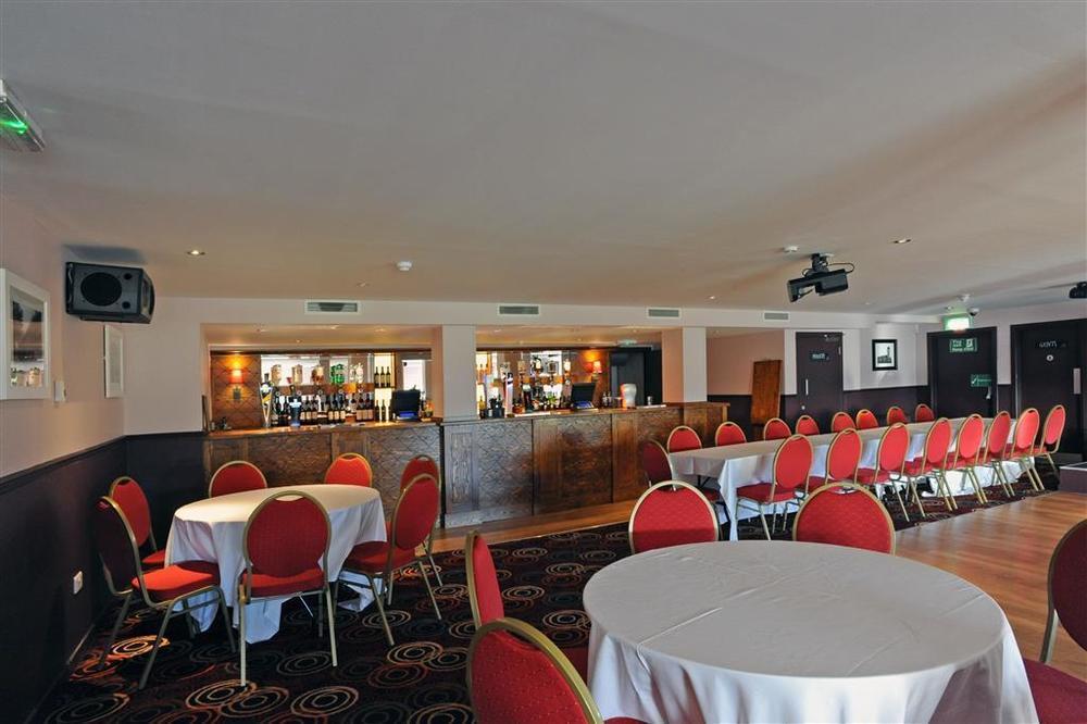 Hotel The Titan Clydebank Udogodnienia zdjęcie