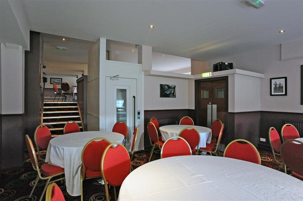 Hotel The Titan Clydebank Udogodnienia zdjęcie