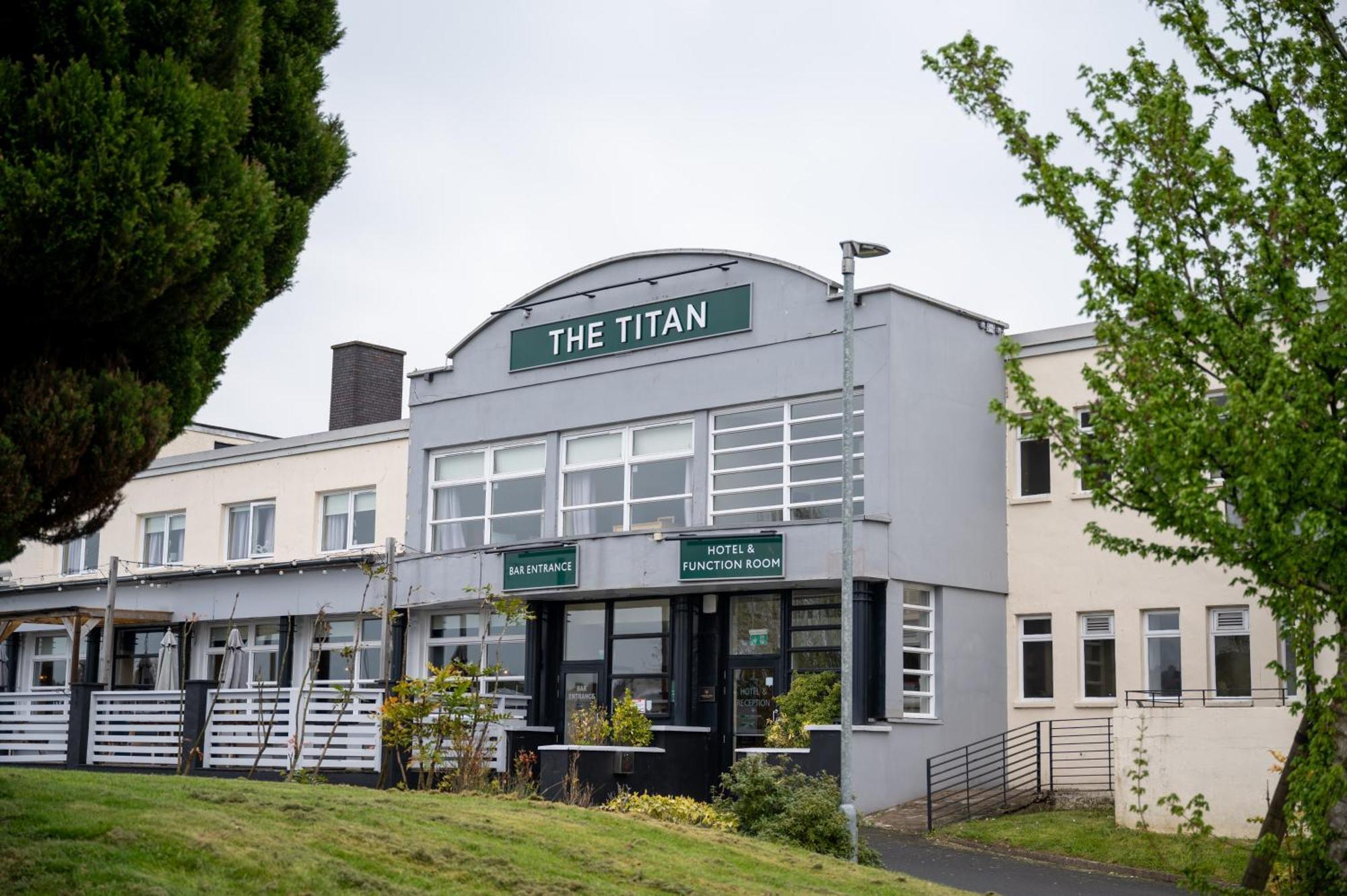 Hotel The Titan Clydebank Zewnętrze zdjęcie